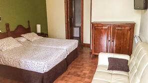Escritorio, cortinas opacas, sistema de insonorización y wifi gratis
