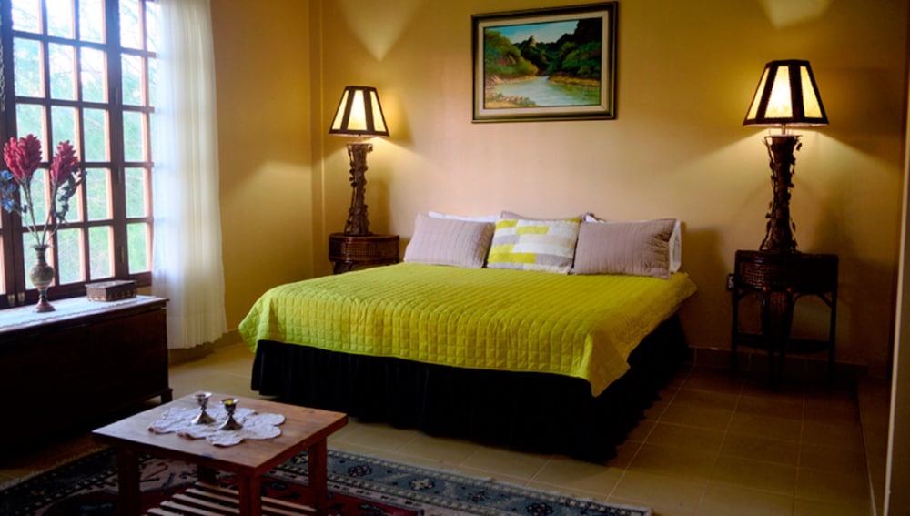 Hotel Parador Viña de Pereira in Villa Abecia, Bolivia