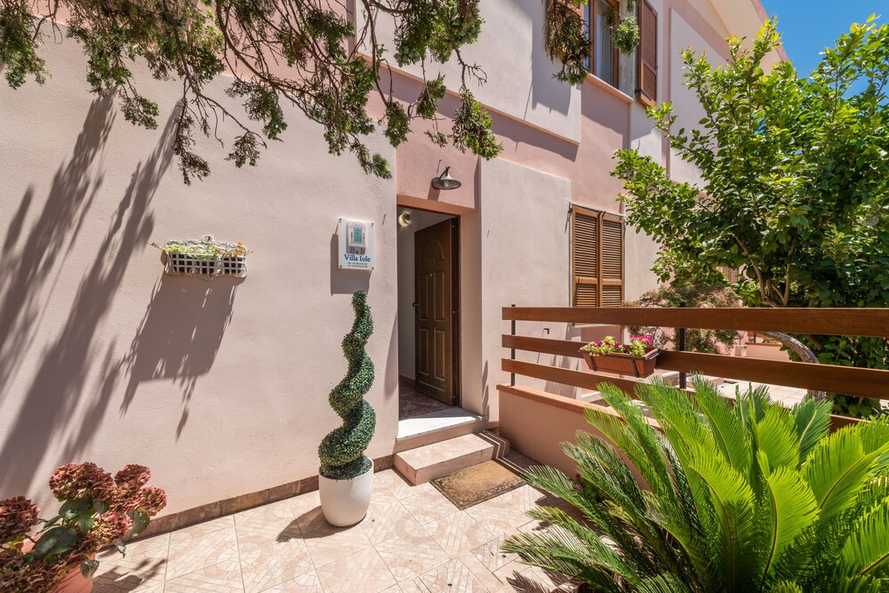 Villa Iole Bb Carloforte 2019 Hotel Prices Expediacouk - 