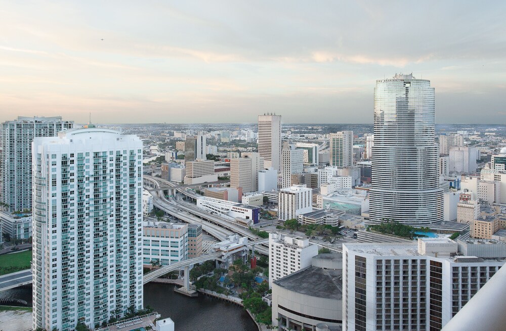 Miami Vacation Rentals - Brickell