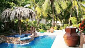 2 piscinas al aire libre