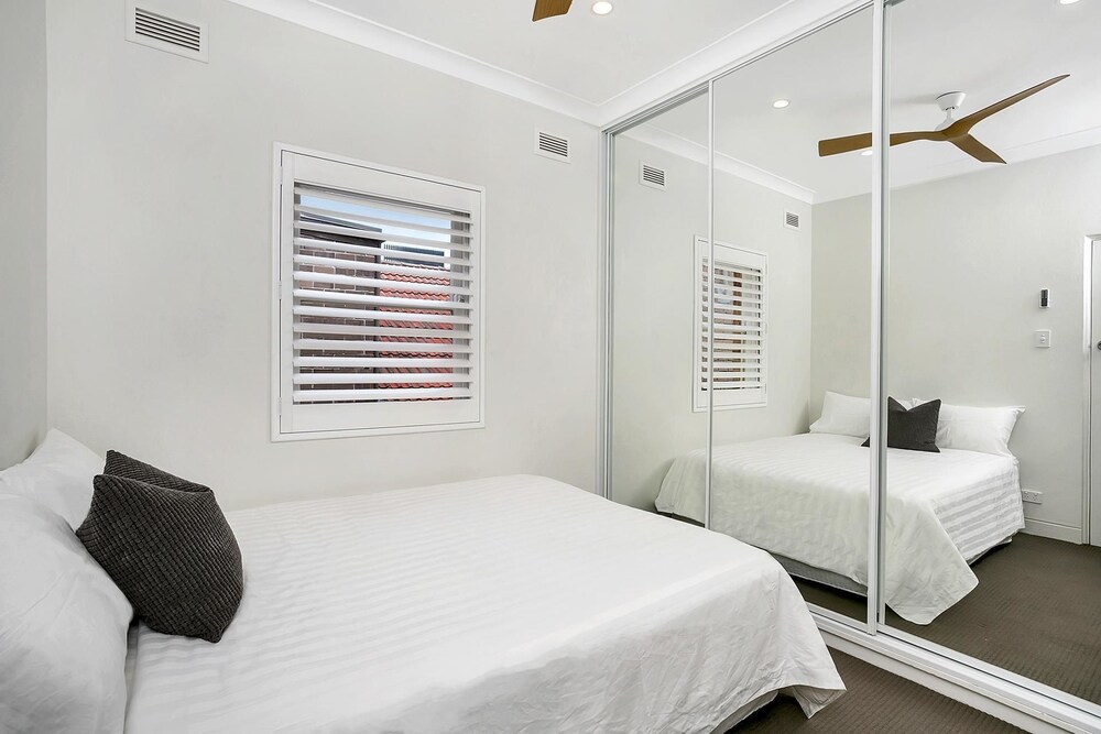 Two Bedroom Beachside Apartment - CLOV4