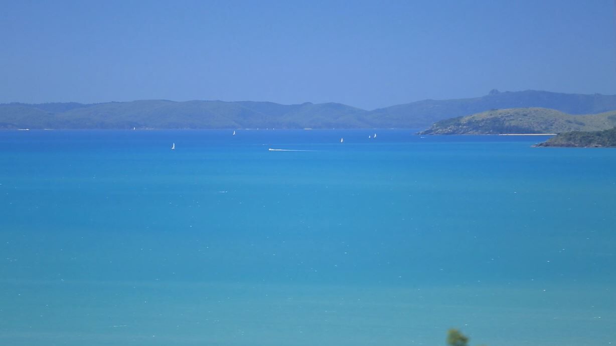 Balinese Resort Style House, sea views, wet edge pool