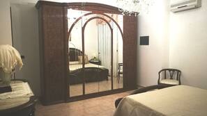 Con stile personalizzato, con arredamento individuale, tende oscuranti