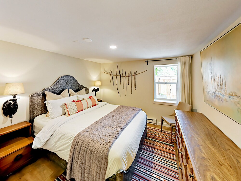 2 bedroom hotel seattle 8129 9th ave sw apartment bedrooms bathroom apts in seattle hotel rates reviews on orbitz 2 bedroom hotel seattle 8129 9th ave sw apartment bedrooms bathroom apts in seattle hotel rates reviews on orbitz