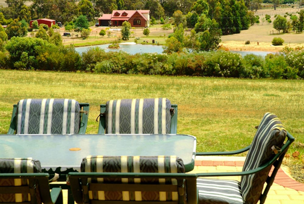 Rural Hideaway