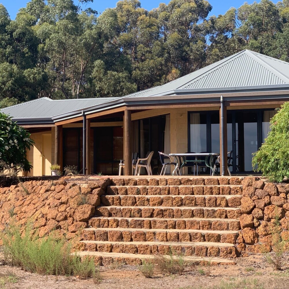 Rural Hideaway