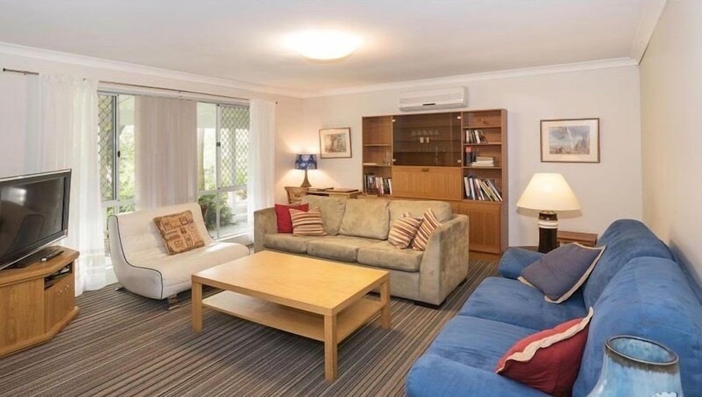 Broadwater Beach Getaway