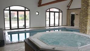 Indoor spa bath