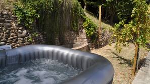 Idromassaggio all'aperto