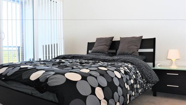 2 bedrooms