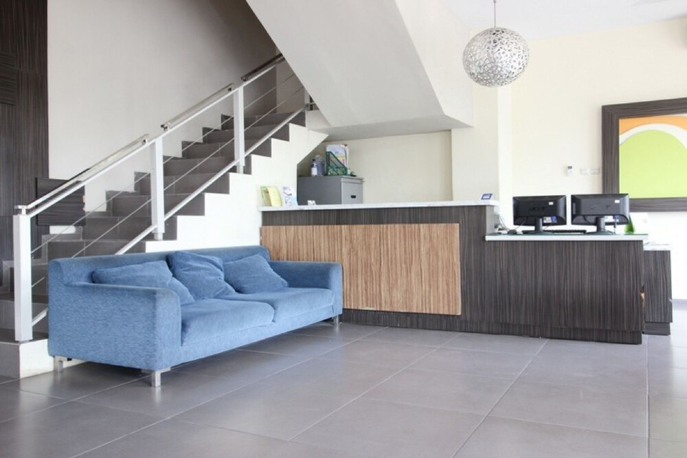 Reddoorz Plus Near Keraton Yogyakarta 2 Yogyakarta Idn - 
