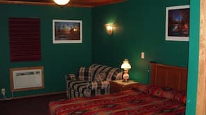 Free WiFi, linens, wheelchair access
