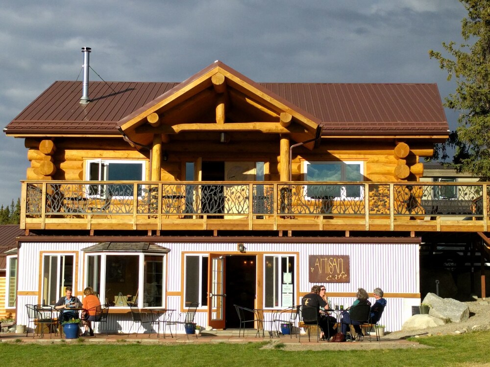 Tonglen Lake Lodge In Denali Hotel Rates Reviews On Orbitz