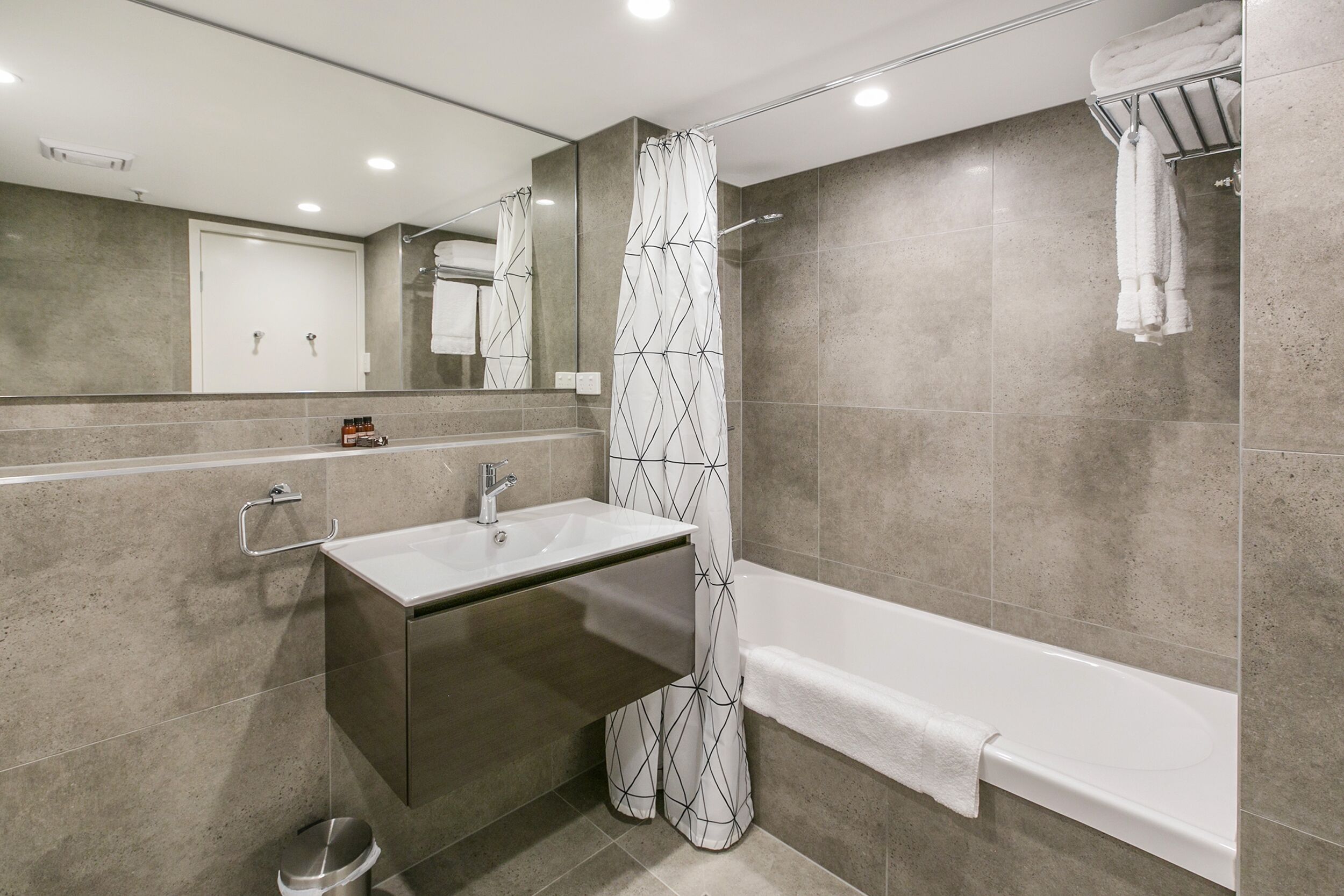 The Ansonia Woolstore Apartment | 2 Bed