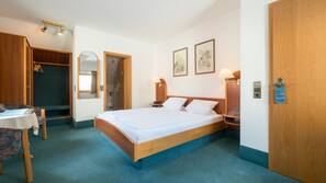 Desk, blackout curtains, rollaway beds, free WiFi