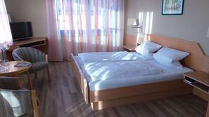 Desk, blackout curtains, rollaway beds, free WiFi
