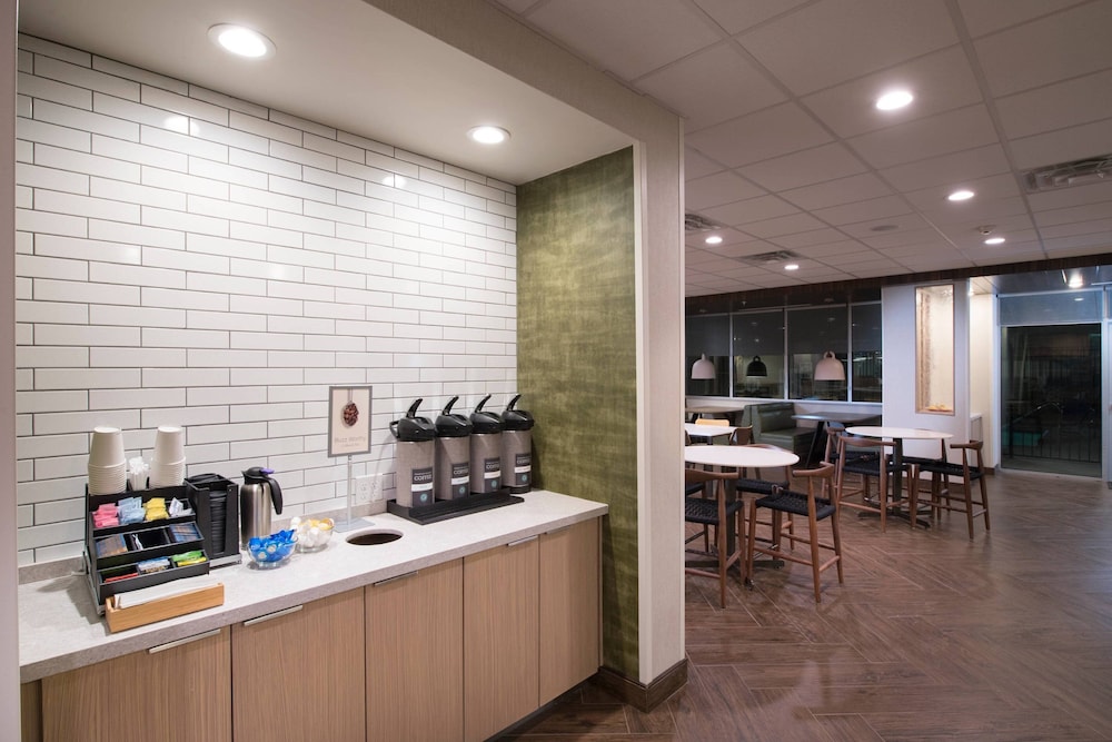 Breakfast area, Fairfield Inn & Suites Tyler South