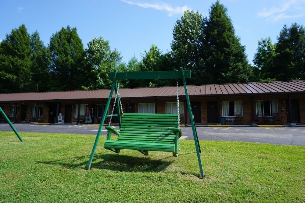 Townsend River Breeze Inn in Townsend Best Rates & Deals on Orbitz