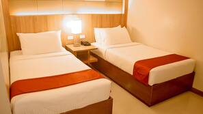 Minibar, desk, free WiFi, linens