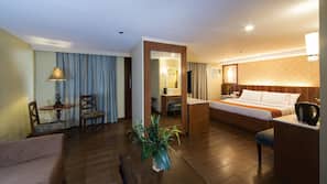 Minibar, desk, free WiFi, linens