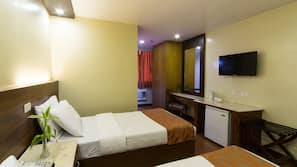Minibar, desk, free WiFi, linens