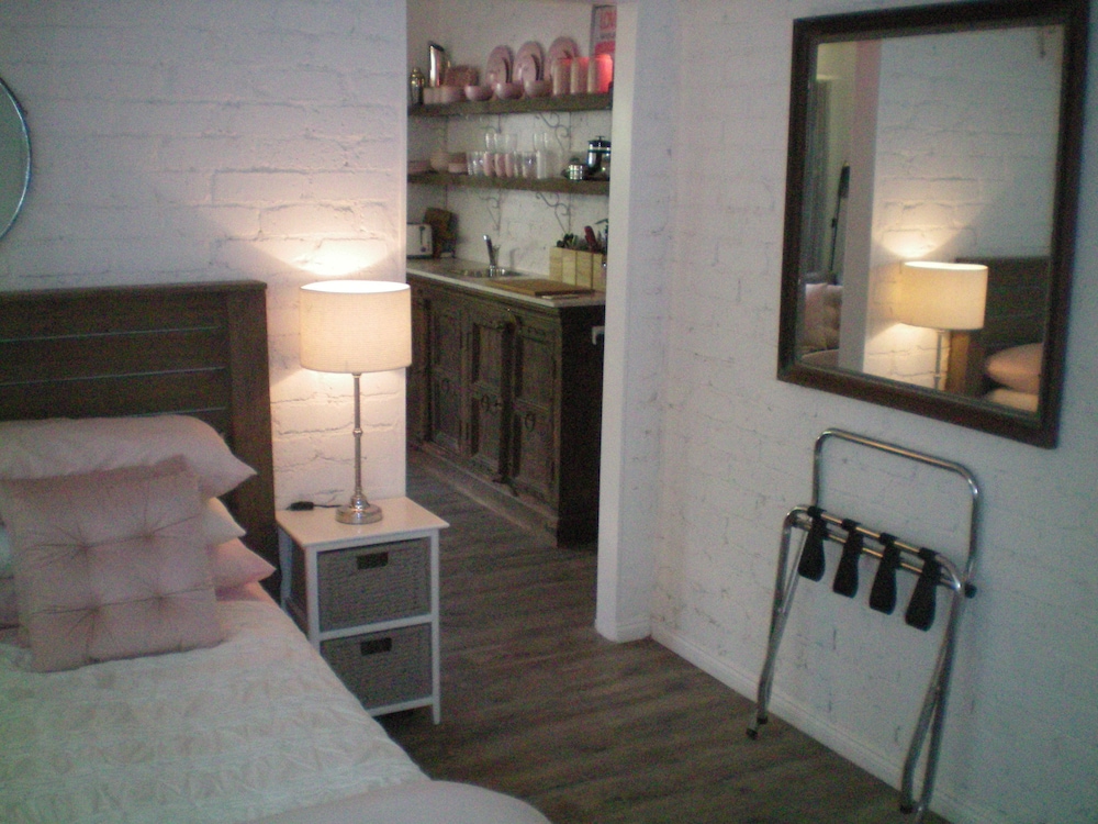 Seaside Hideaway at Clifton Beach