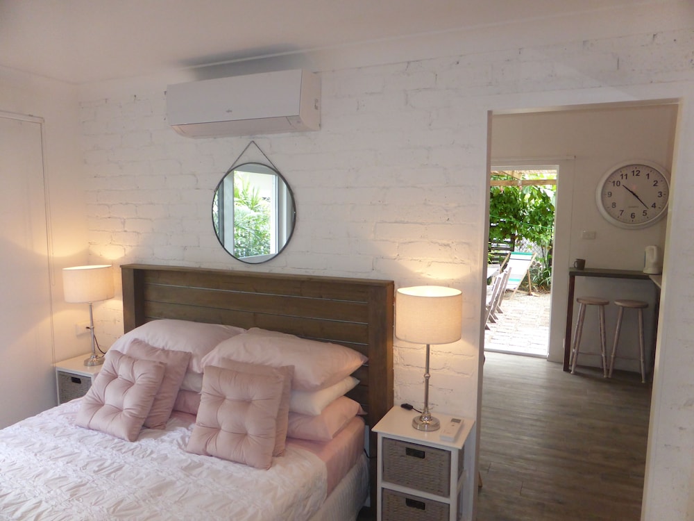 Seaside Hideaway at Clifton Beach