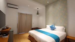 Egyptian cotton sheets, premium bedding, desk, blackout drapes