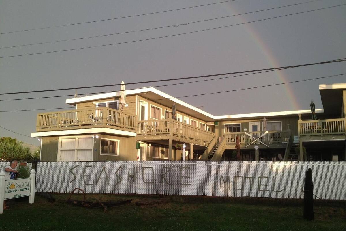 Privately Owned Condo At The Seashore Condo Hotel In Ocean Beach Ny Expedia