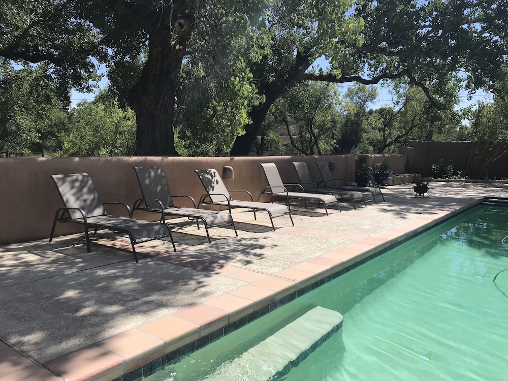 Morning Star Bed & Breakfast of Corrales in Albuquerque Best Rates