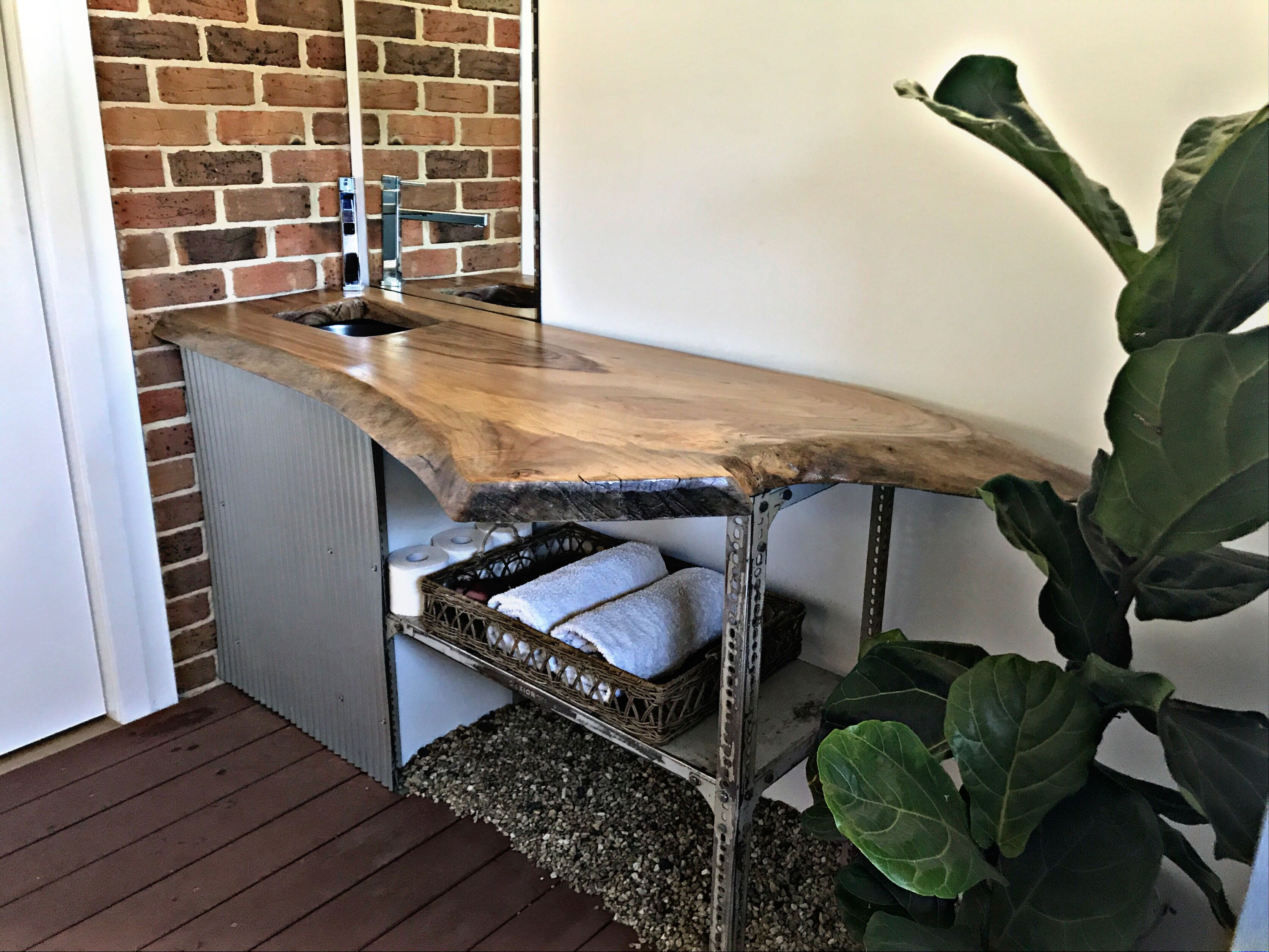 Whale Tree Studio- short drive from Bellingen town