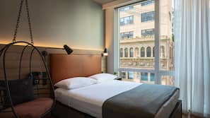 In-room safe, desk, iron/ironing board, WiFi