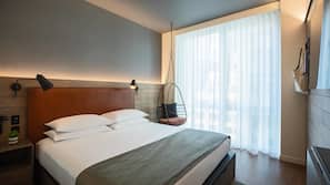 In-room safe, desk, iron/ironing board, WiFi