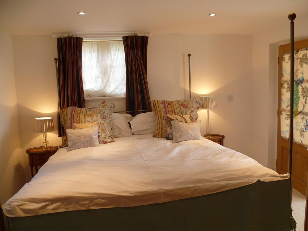 Moaps Farm Bed and Breakfast in Haywards Heath Best Rates & Deals on