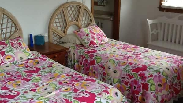 3 bedrooms, iron/ironing board, Internet, bed sheets