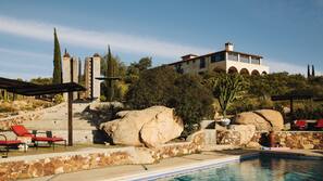 Outdoor pool, open 9:00 AM to 10:00 PM, pool umbrellas, sun loungers