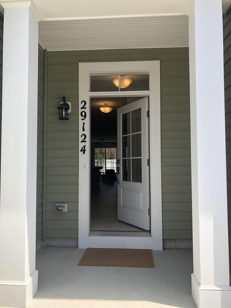 Executive Townhome featured on A&E’s Vacation Home Potential Feb 2019!