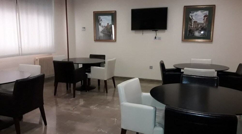 Imagen de Hotel Elena María (5 de 17)