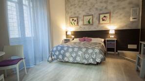 Free cribs/infant beds, free WiFi, linens