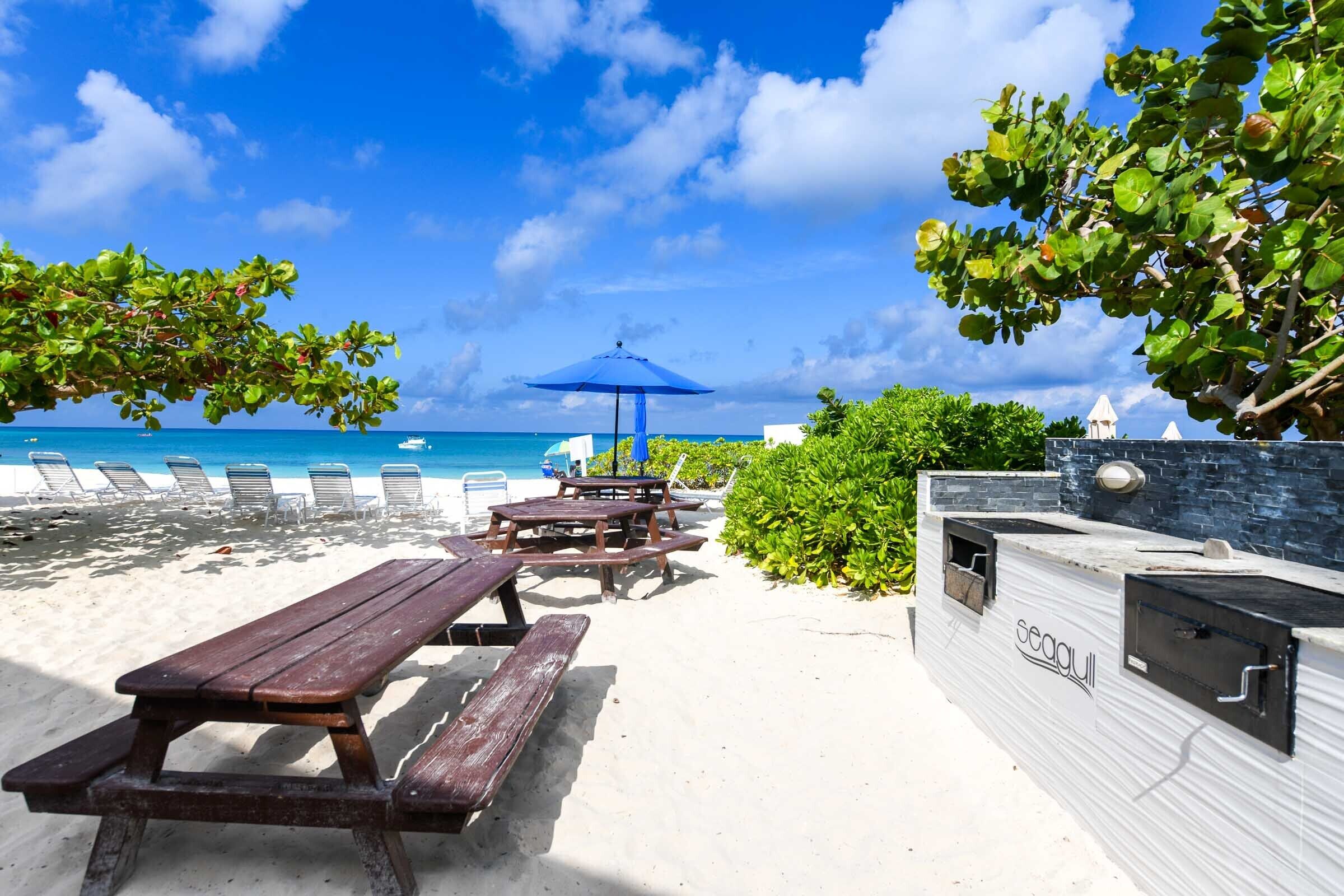 Central Seven Mile Beach, Grand Cayman - Seagull Condos in Seven Mile Beach in Seven Mile Beach, Cayman Islands