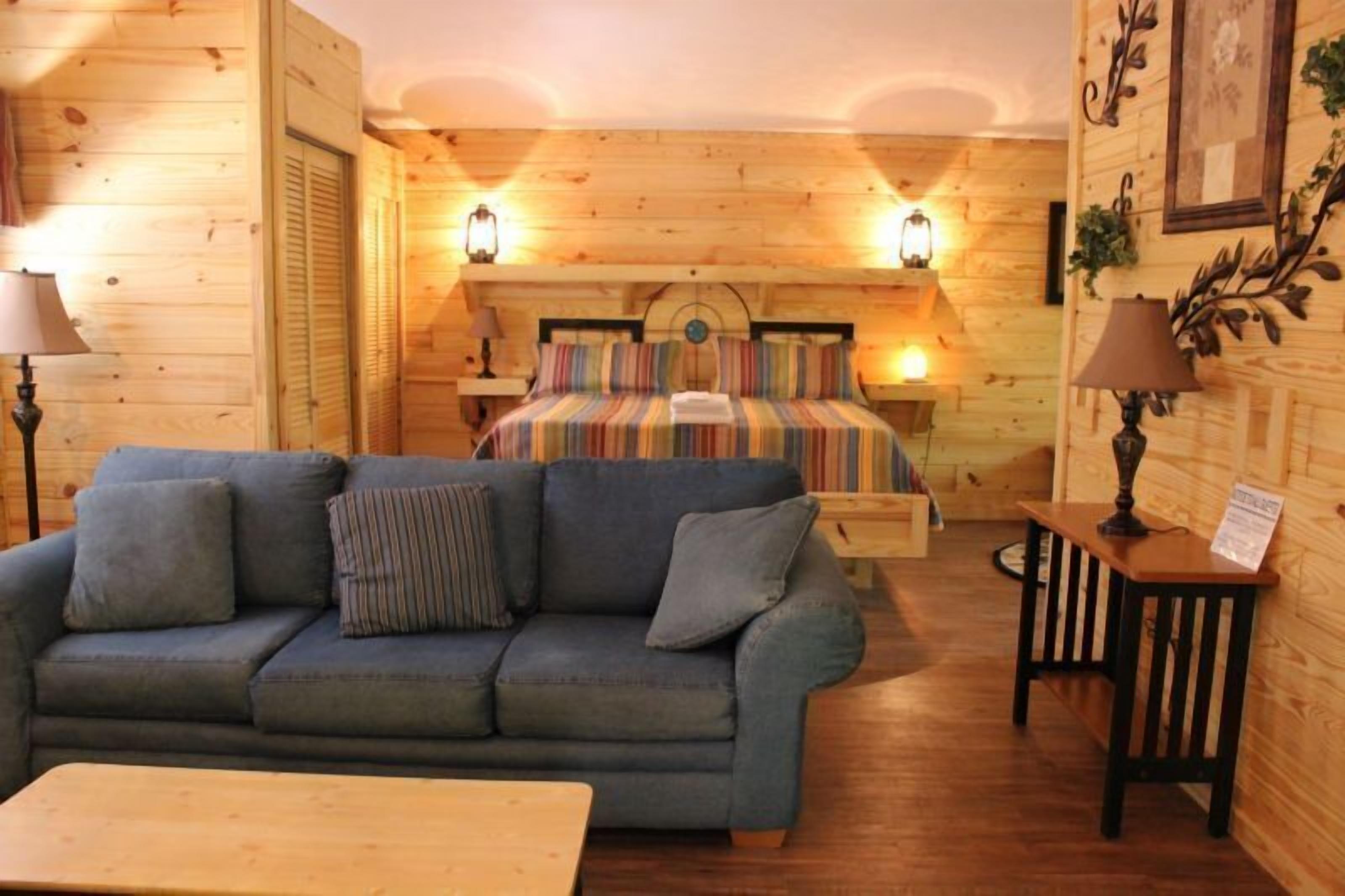1 Bedroom Cabin In Helen 6 North Cherokee Lane Expedia