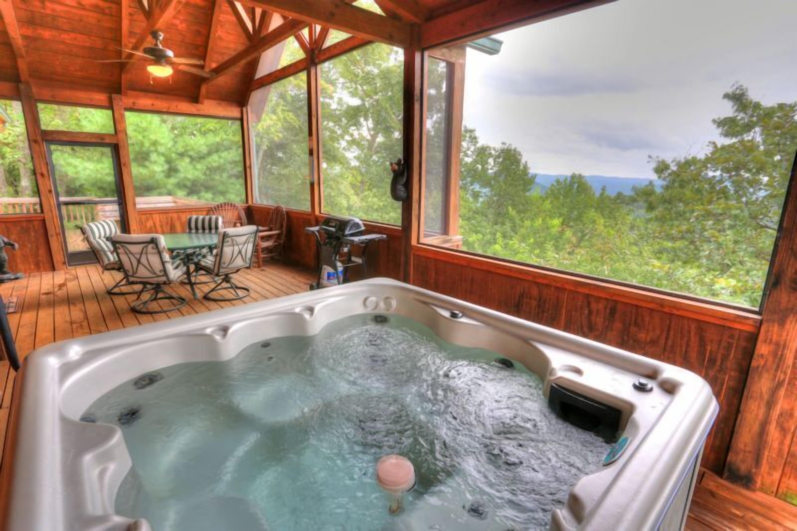3 Bedroom Cabin In Helen 188 Eagle Talon Trail Expedia