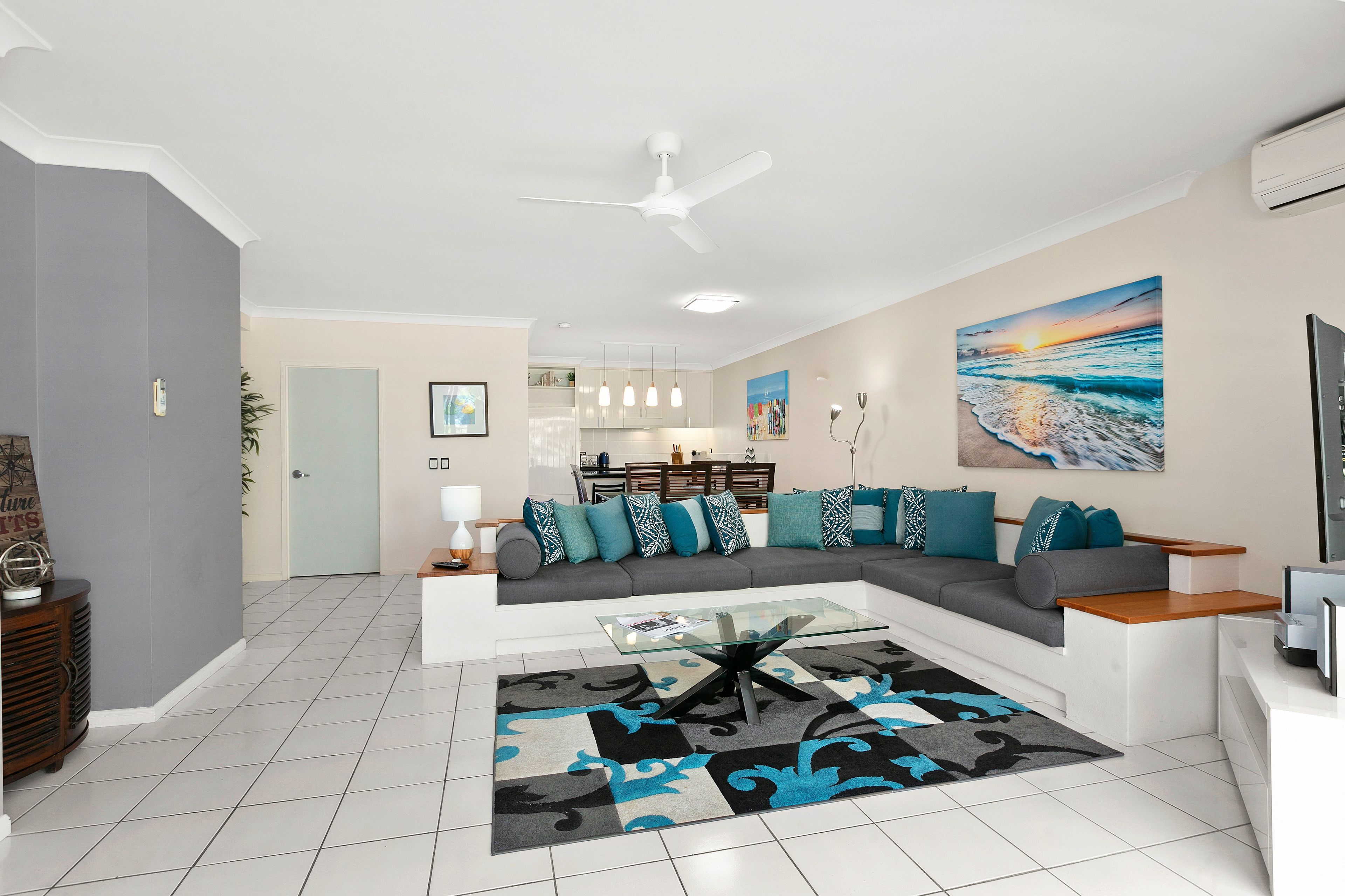 Beachfront Apt. In Alamanda Beachfront Resort (25)