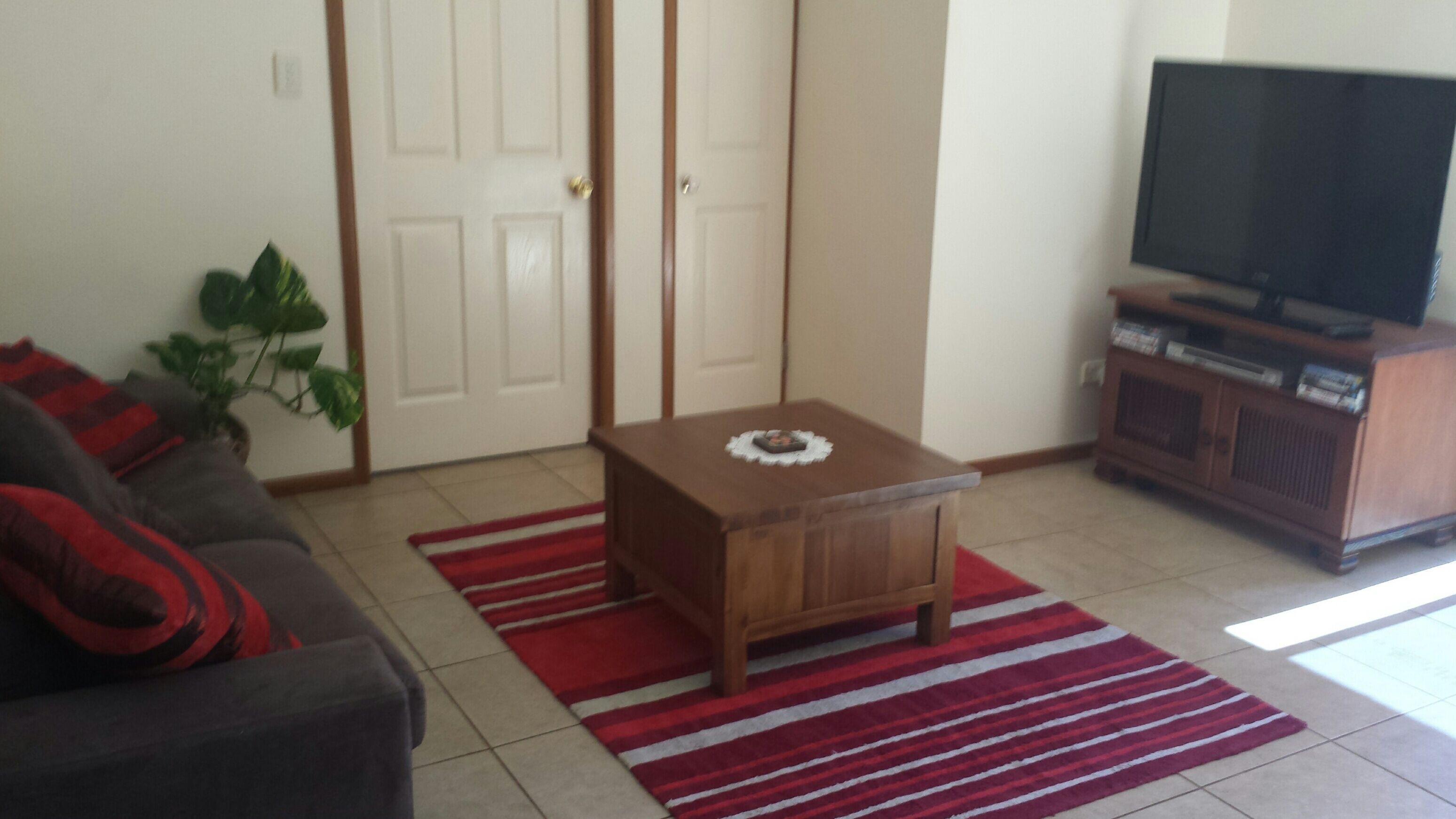 2 Bedroom Private and Modern Guest Unit in Beautiful Highfields