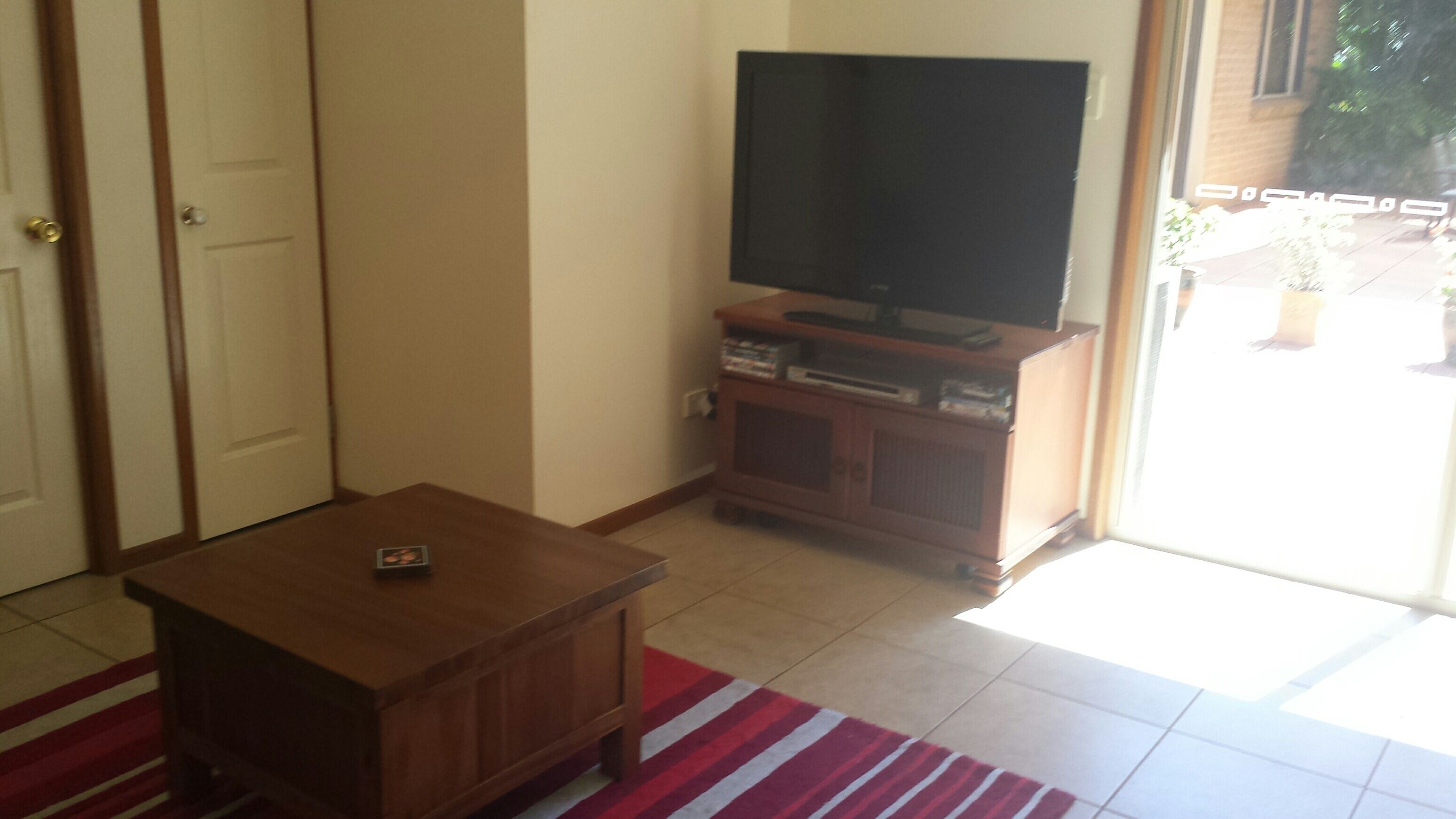 2 Bedroom Private and Modern Guest Unit in Beautiful Highfields