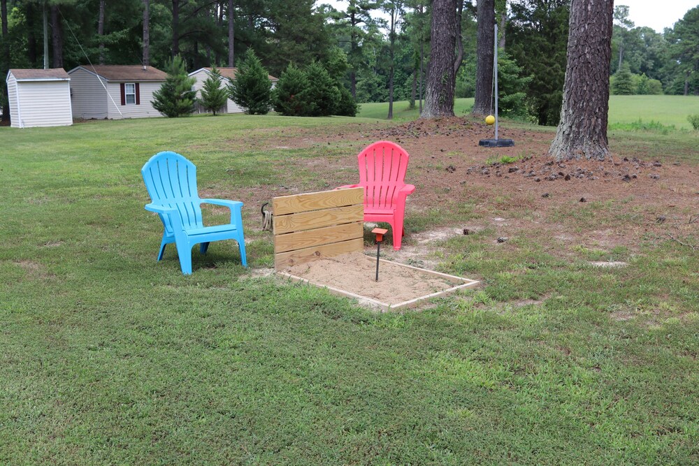 Ec Lake Gaston Cabin In Natural Woodland Setting On Beautiful Lake