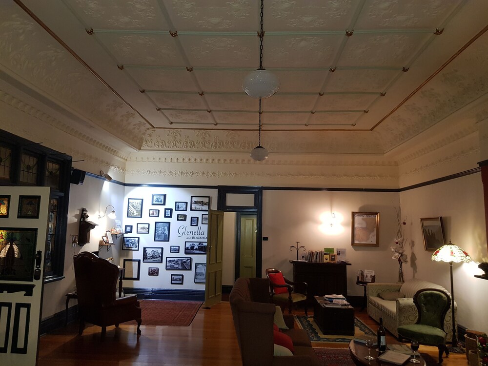 Glenella Guesthouse