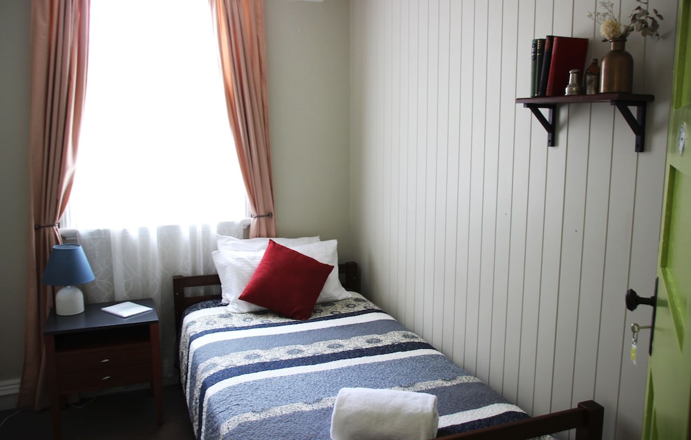 Glenella Guesthouse