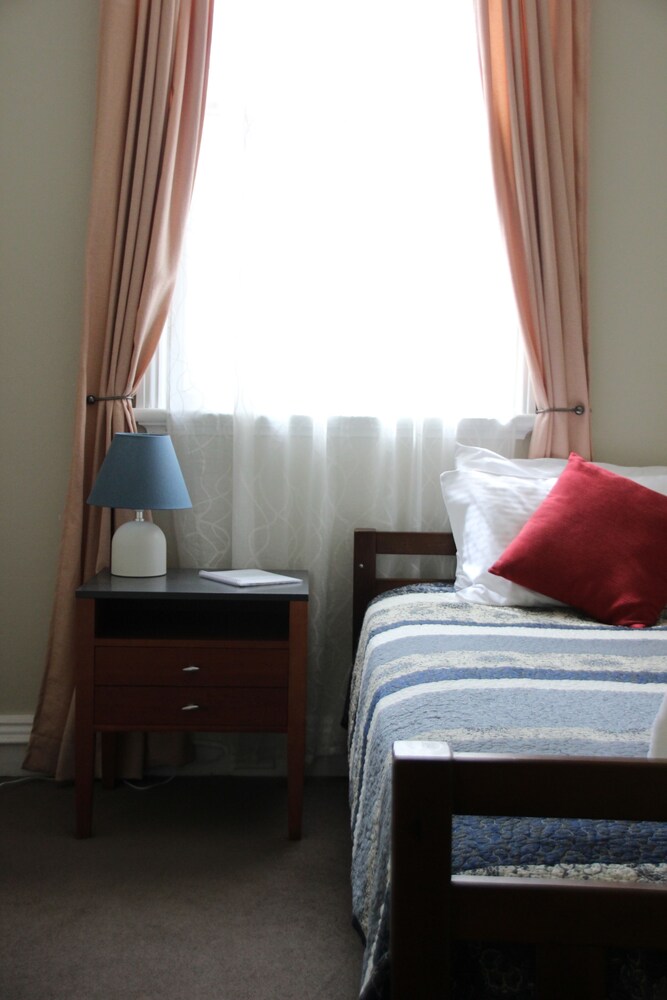 Glenella Guesthouse